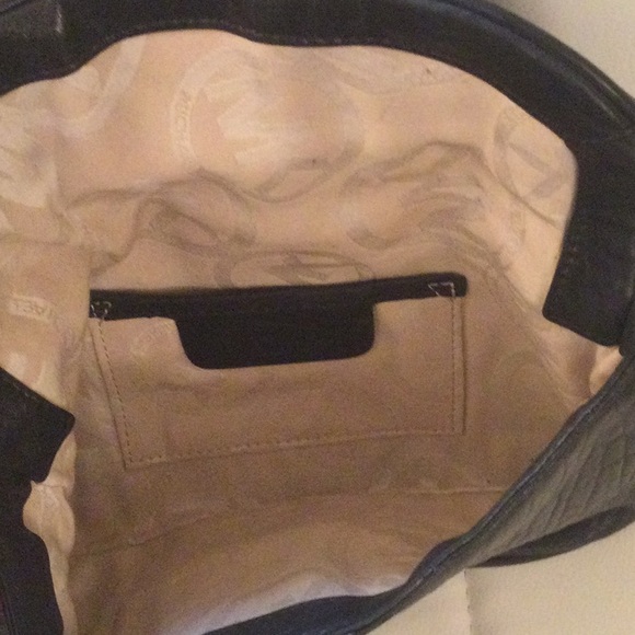 EUC Michael Kors Black Pebbled Clutch - Picture 9 of 16